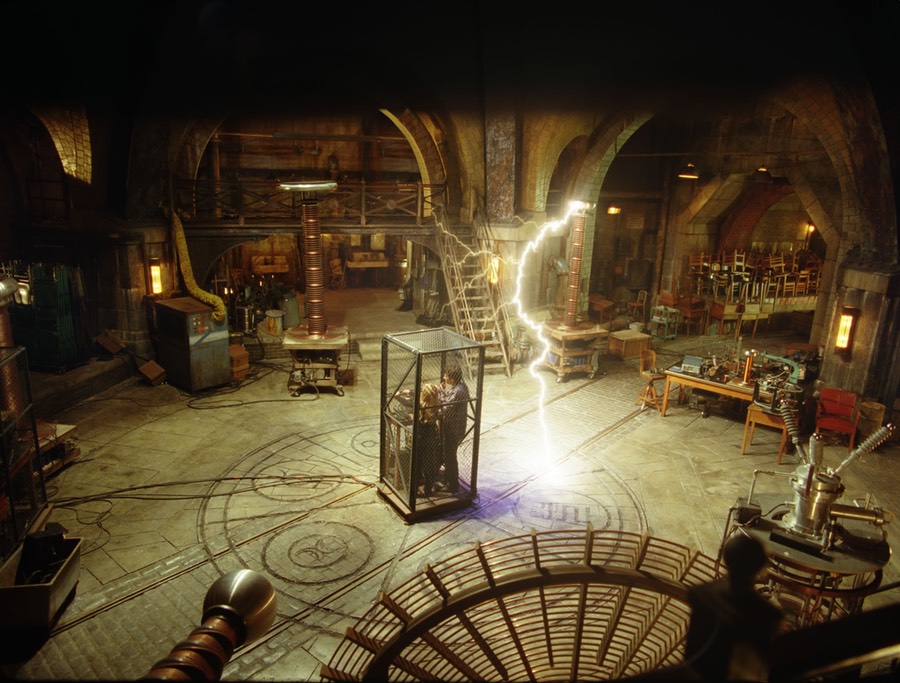 THE-SORCERERS-APPRENTICE-movie-image-24